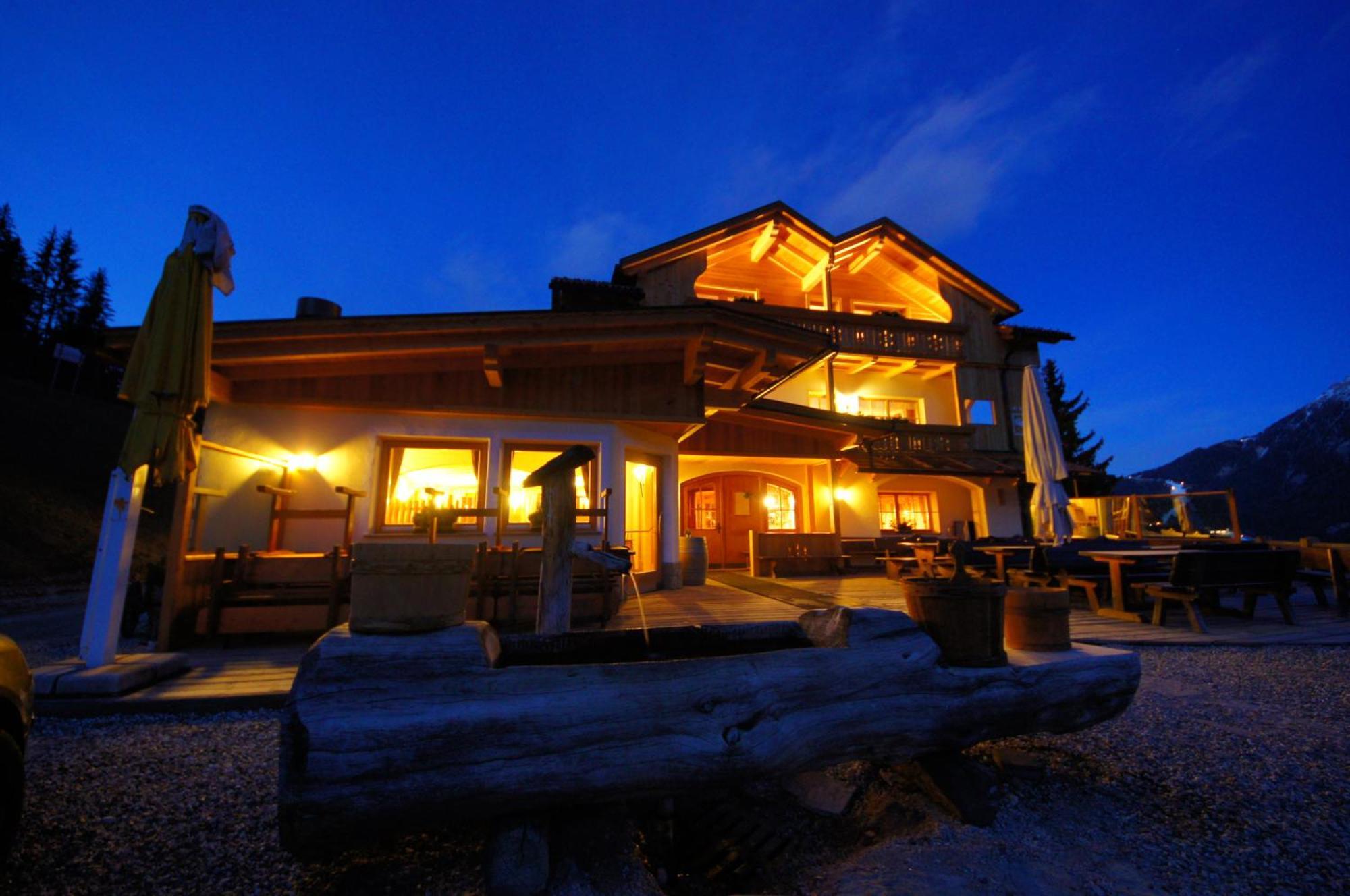 Rifugio La Para San Vigilio Di Marebbe Esterno foto
